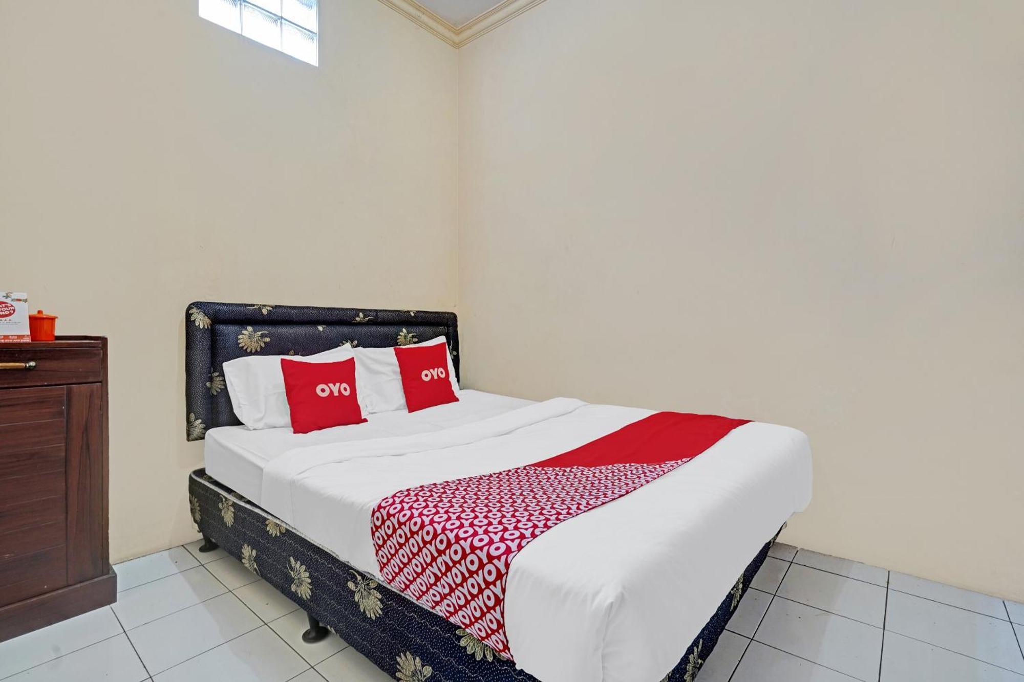Oyo 90415 Havana Orange Hotel Bojongsoang