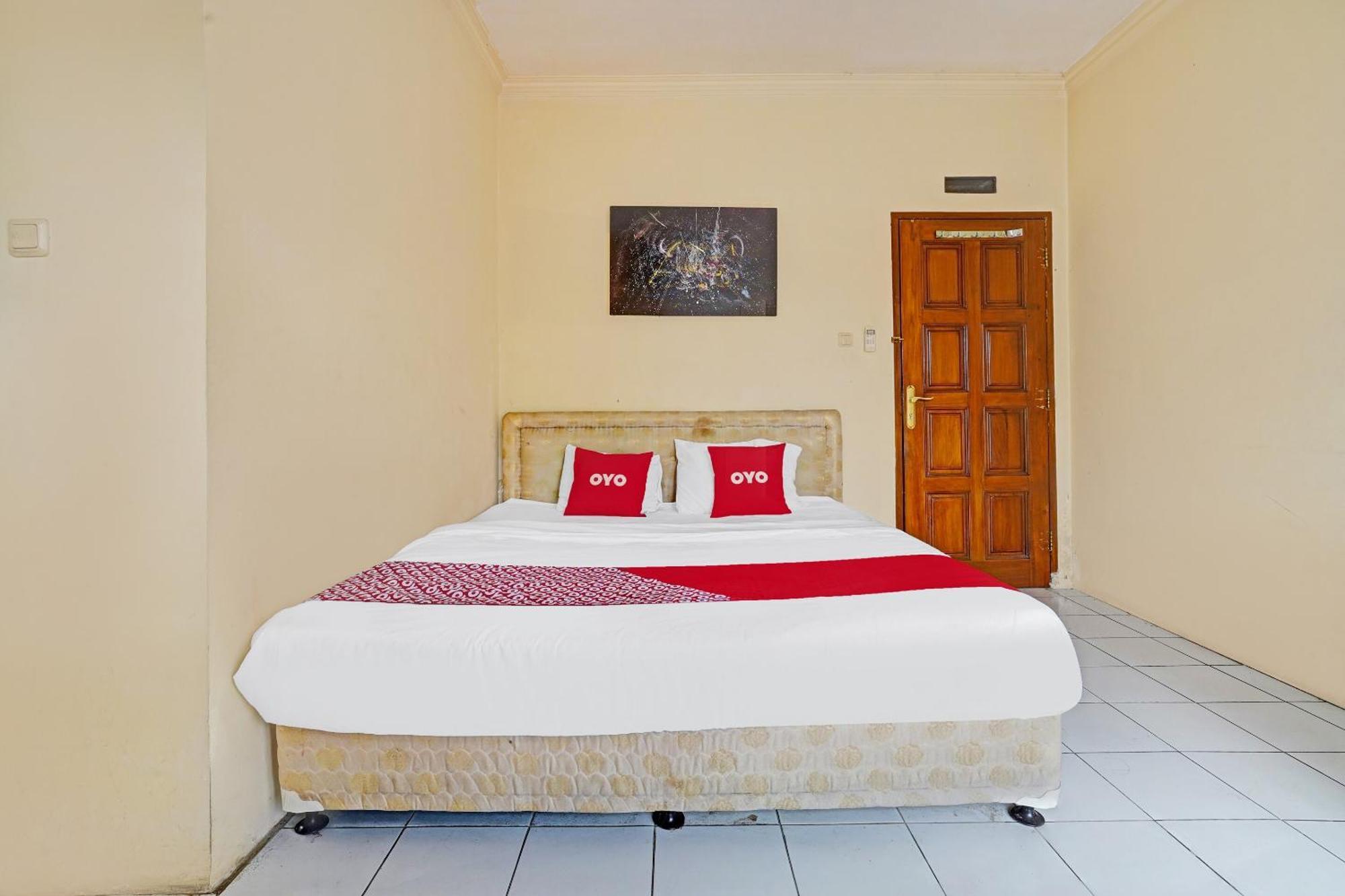 Oyo 90415 Havana Orange Hotel Bojongsoang